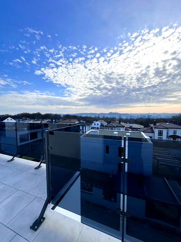 Пилипа Орлика вул., 30