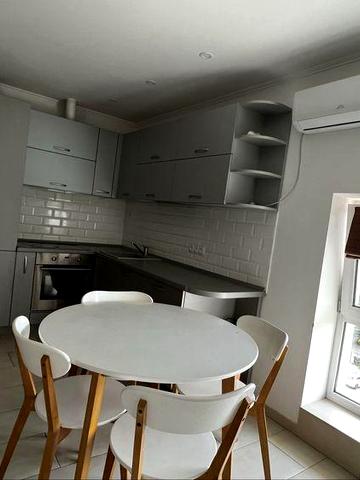 Продаж квартири 3х кім 55м2 Партизанська 1а с. Хотів