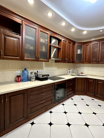 Товариська вул., 68а