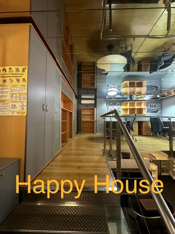 Верхній Вал вул., 44