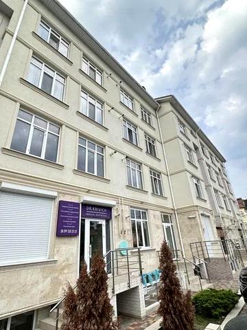 Квіткова вул., 1