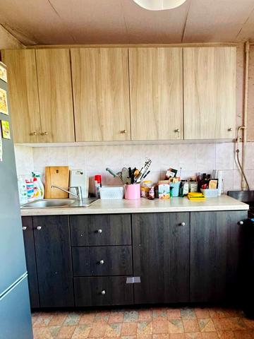 Романа Ратушного вул. (Волгоградська), 18