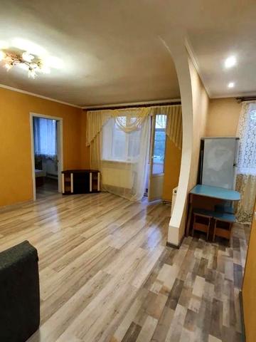 Василя Нікітіна вул., 5а