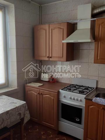 Гвардійців-Широнінців вул., 40