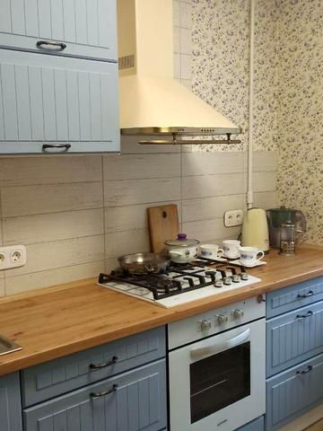 Академіка Курчатова просп., 10