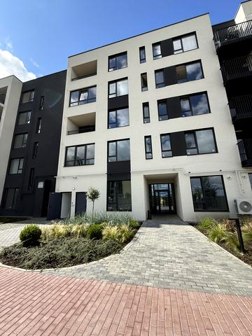 Льонокомбінатівська вул., 4