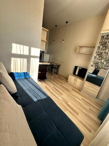 Смарт-квартира в новострое на Защитников Украины, Спортивная