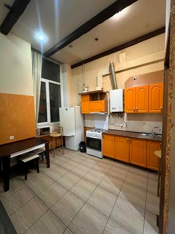 Дерибасівська вул., 19