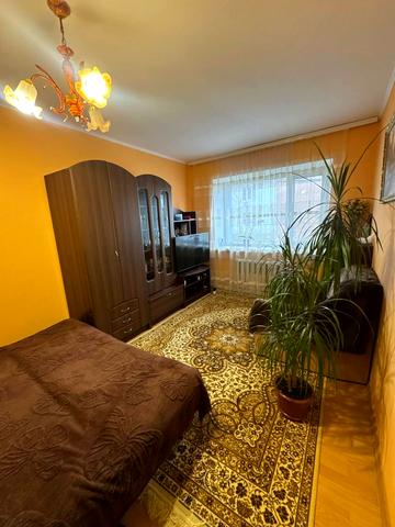 Машинобудівників вул., 3