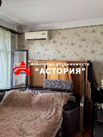 Героїв Крут вул. (12 Квітня), 69