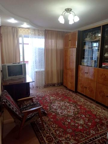 Івана Миколайчука вул., 60