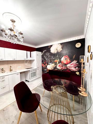 Макіївська вул., 10-А