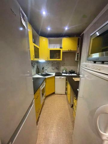 Золочівська вул., 26