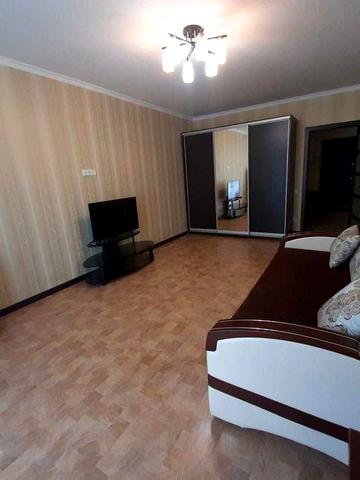 Продається 1к. 57м2 в Зеленому кварталі з ремонтом!