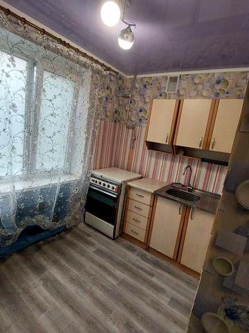 Продам 1к.квартиру 1эт есть балкон.центр.у моря.