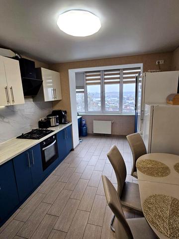 Левка Лукяненка вул. (Ватутіна), 137-В