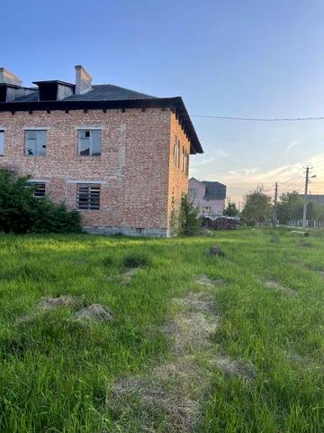 Продається Напівособняк