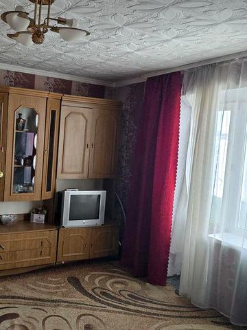 Велика 3-кімнатна квартира недорого