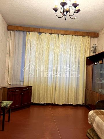 Амосова вул. (Корчагінців), 52