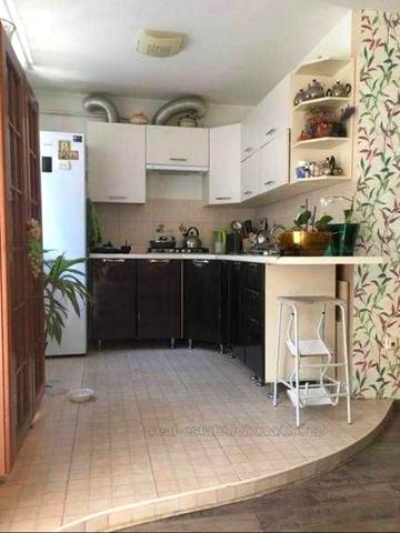 Перемиська вул., 9