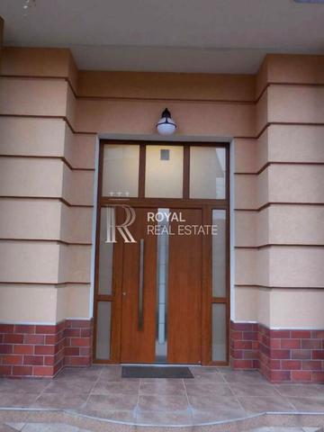 Редутна вул., 33