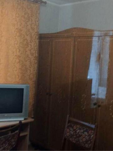 Продам однокімнатну квартиру в р-ні 6 школи на першому поверсі