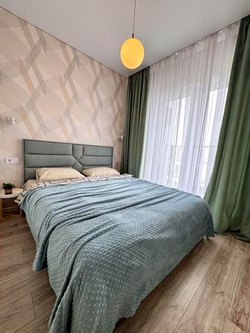 Миколи Боровського вул., 1/17