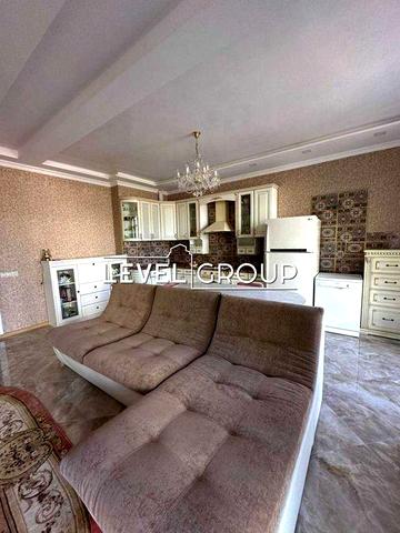 Продаж 3-кімнатної квартири Воздвиженка Поділ Андріївський узвіз ЖК Подол Град