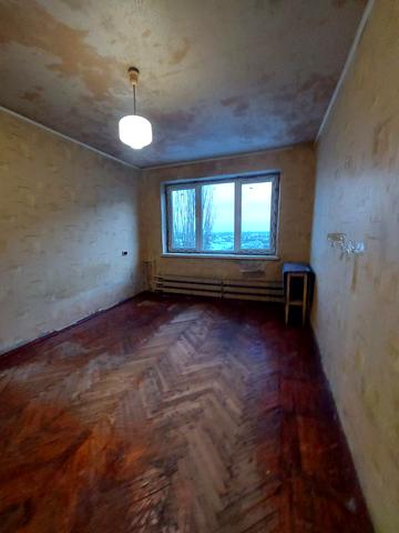 Івана Каркача бульв., 75