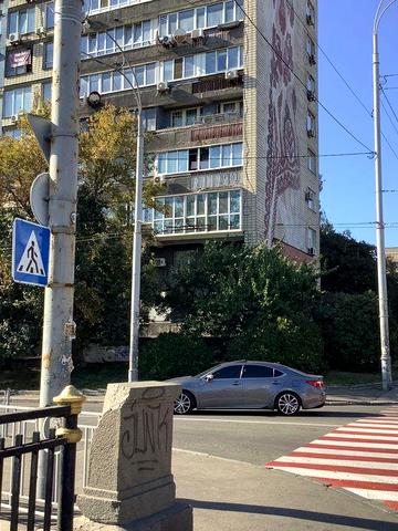 Продаж 3-кім. квартири, бульвар Лесі Українки 36 б