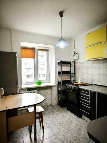 Освіти 2. Однокімнатна квартира на оренду.