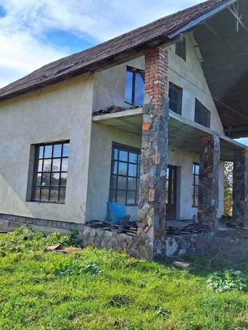 Прод-ся будинок з гаражем  в с Цуцилів-20 км від Франківська