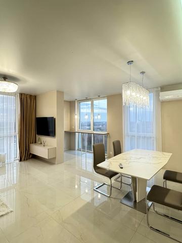 Салютна вул., 2к1