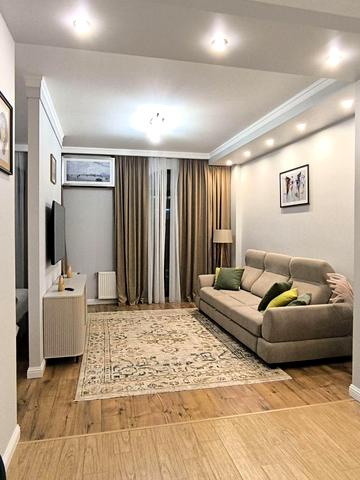 Грецька вул., 5