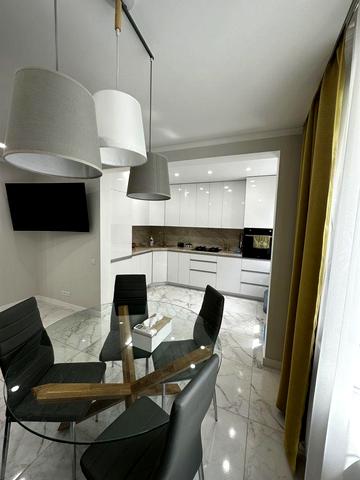 Центральний просп. (Леніна), 189