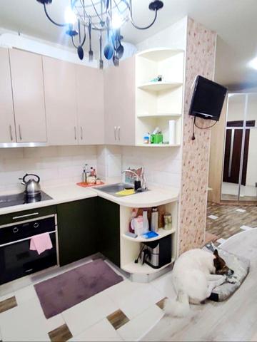 Шкільна вул., 35