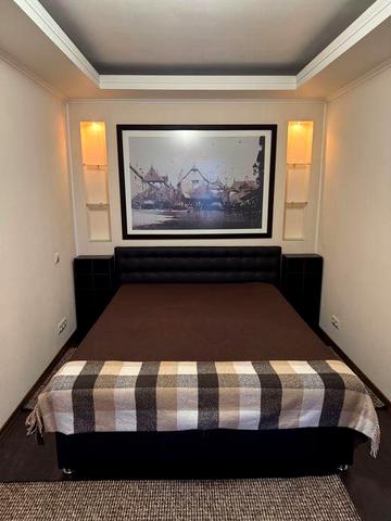 Здається 2-х кім. квартира вул. Лесі Українки 9