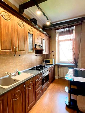 Лютеранська вул., 13