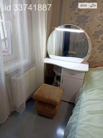 Довгострокова оренда 3к Квартира Левка Лук’яненка (Ватутіна) вулиця