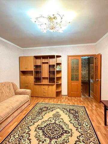 Оренда 3к квартири Бульвар ГЕРОЇВ КРУТ