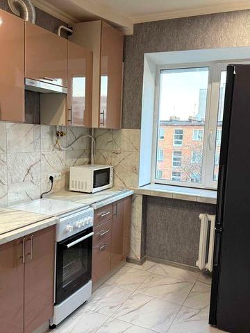 Сдам квартиру 2 х кімнатну біля Делікату водоканал* Громова