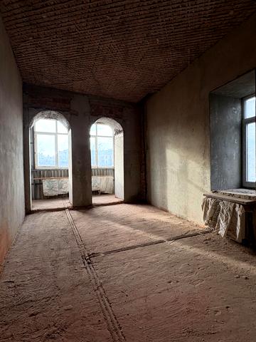 Миколаївська вул. (Короленка), 18