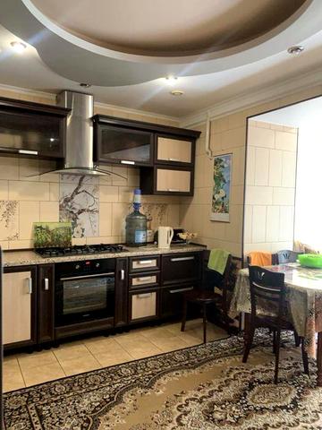 Продам 3к Шкільна 22а Петропавлівська Борщагівкa та  гараж