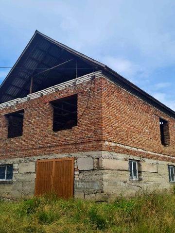 Продам цегляний будинок в місті Свалява