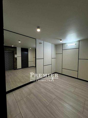 Продам 2-кімнатну квартиру 84 кв.м