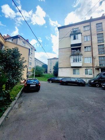 Здам в оренду двокімнатну квартиру.