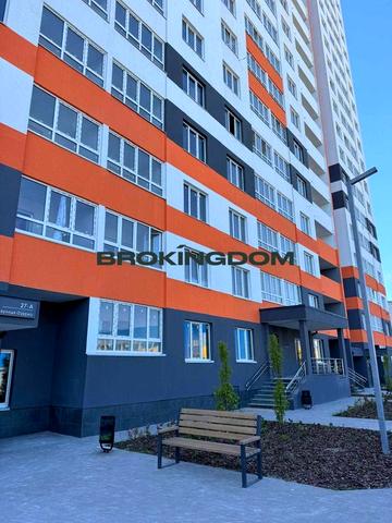 Озерна вул., 20