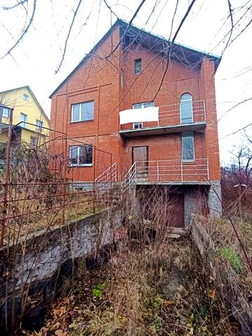 Фельштинська вул., 17