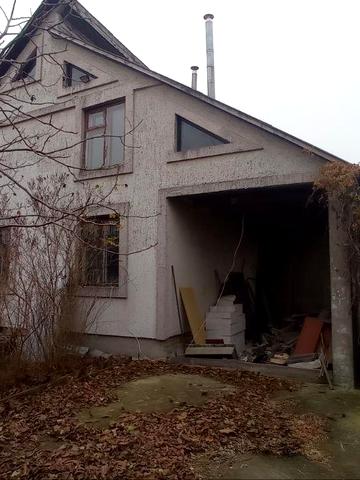 Центральна вул.