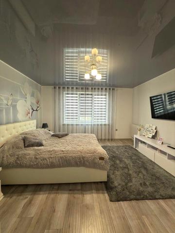 Василя Стуса вул., 8